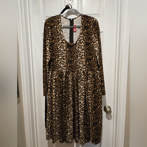 Dresses & Skirts - Troublemaker leopard print dresses by Vixen by Micheline Pitt size 3X
